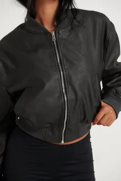 Jackets & Blazers><noscript><img width=
