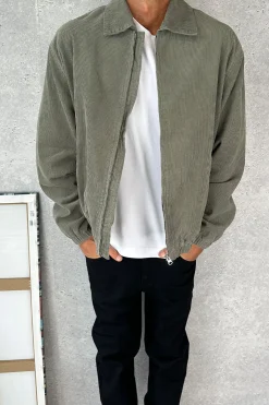 Jackets><noscript><img width=