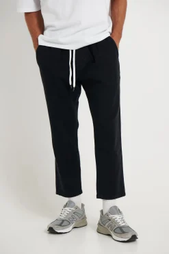 Pants><noscript><img width=