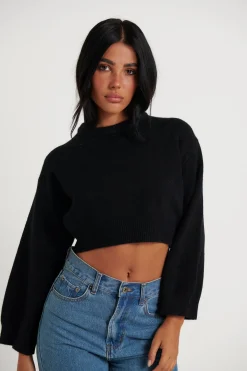 Knitwear><noscript><img width=