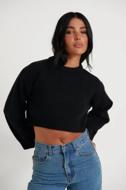 Knitwear><noscript><img width=