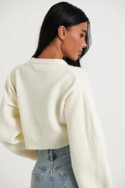 Knitwear><noscript><img width=