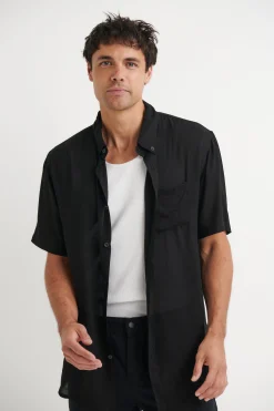 Shirts><noscript><img width=