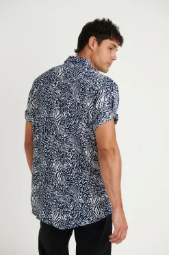 Shirts><noscript><img width=