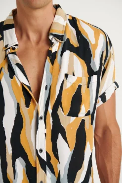 Shirts><noscript><img width=