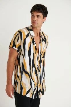 Shirts><noscript><img width=