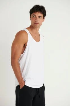 Tanks><noscript><img width=