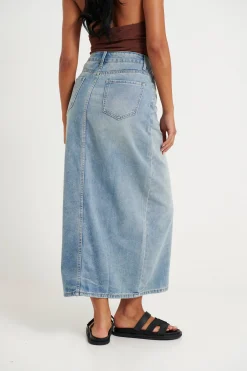 Denim><noscript><img width=