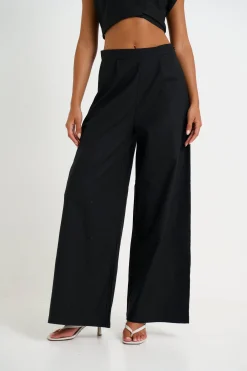 Pants><noscript><img width=