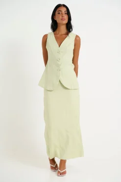 Skirts><noscript><img width=