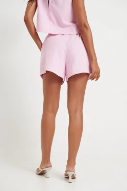 Shorts><noscript><img width=