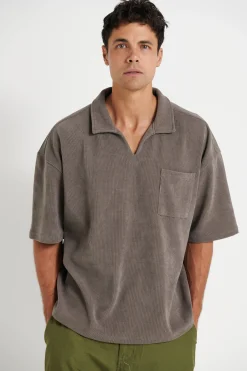 Shirts><noscript><img width=