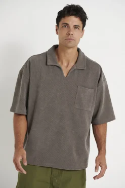Shirts><noscript><img width=