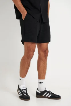 Shorts><noscript><img width=
