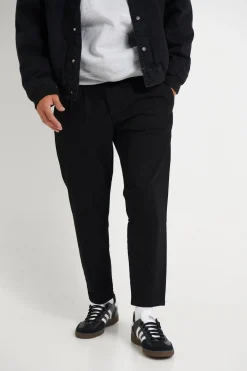 Pants><noscript><img width=