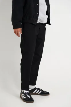 Pants><noscript><img width=
