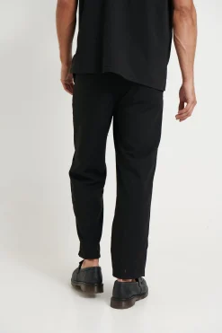 Pants><noscript><img width=