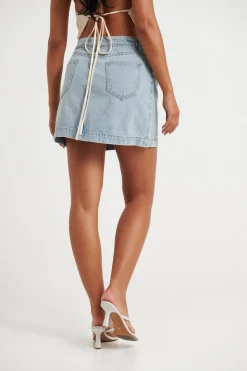 Denim><noscript><img width=