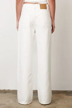 Pants><noscript><img width=