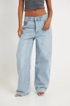 Pants><noscript><img width=
