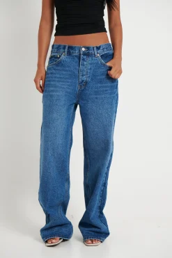 Pants><noscript><img width=