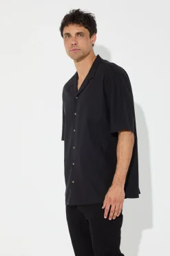 Shirts><noscript><img width=