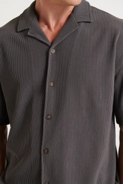 Shirts><noscript><img width=
