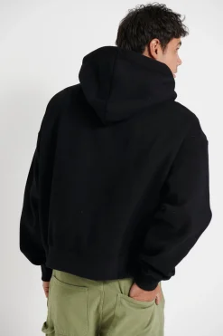 Hoodies & Sweaters><noscript><img width=
