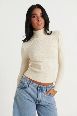 Knitwear><noscript><img width=