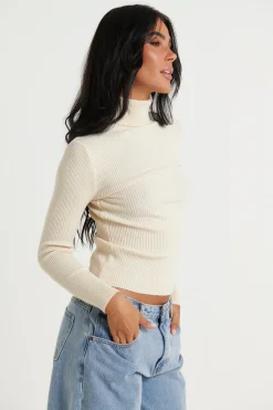 Knitwear><noscript><img width=