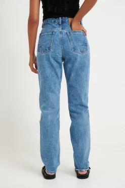 Pants><noscript><img width=