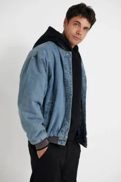 Jackets><noscript><img width=