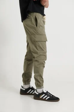 Pants><noscript><img width=