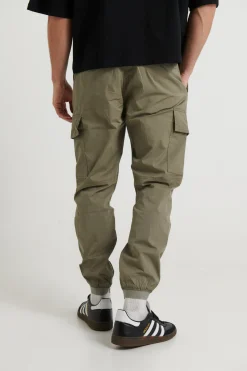 Pants><noscript><img width=